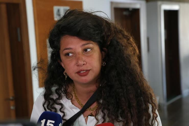 שי-לי עטרי בדיון בנוגע להסרת צו איסור פרסום לחשוד באונס שלה