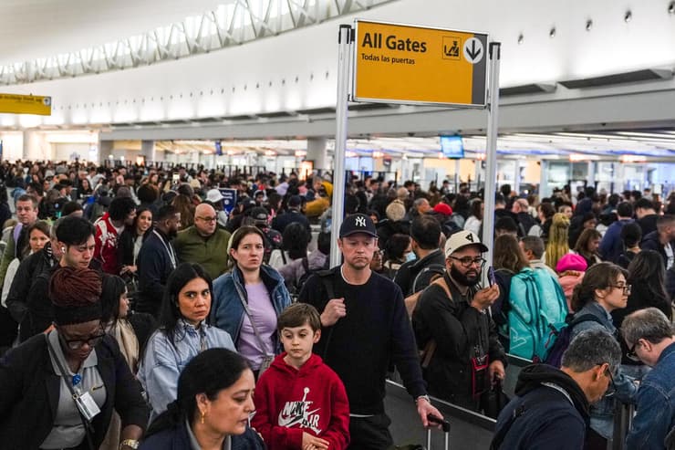 עומס בשדה התעופה JFK בניו יורק