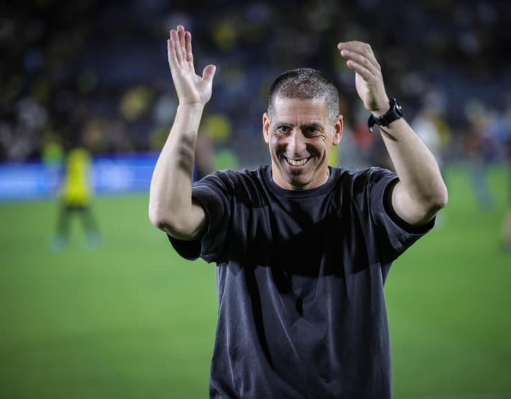 מרוצה מהתוצאה. רן קוז'וך (צילום: עוז מועלם) מאמן הפועל באר-שבע רן קוז'וך