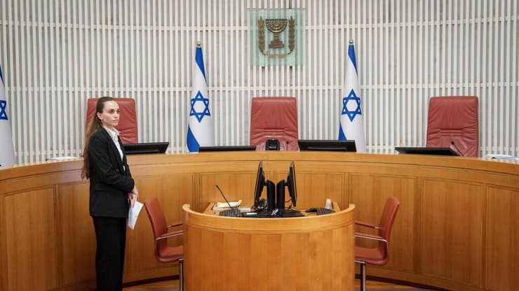 האזהרה שהועברה לממשלה: יישובים ייקרסו (צילום: שלו שלום) דיון בעתירות שעניינן מינוי אלוף רומן גופמן לתפקיד ראש המוסד