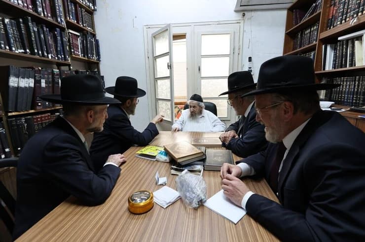 לקראת ההכרעה