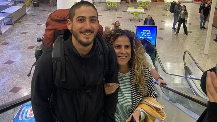 שרון בן צבי עם בנה עידו ז"ל