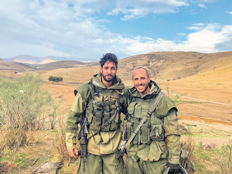 אל"מ עמרי רוזנקרנץ עם עידן עמדי (צילום: אלבום פרטי) אל"מ עמרי רוזנקרנץ עם עידן עמדי