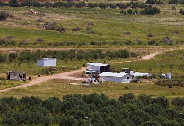המאחז של עמישב מלט ליד תורמוס עיא. פעיל מרכזי בהתנגדות לעבודות (צילום: שאול גולן) המאחז של עמישב מלט ליד תורמוס עיא. פעיל מרכזי בהתנגדות לעבודות | צילום: שאול גולן