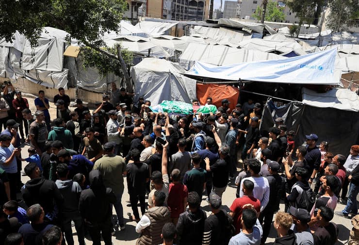 הלווייתו של מפקד חמאס בעזה  עז א-דין חדאד ברצועת עזה