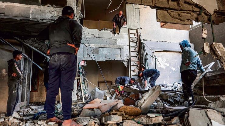 זירת חיסולו של עז א־דין חדאד (OMAR AL-QATTAA, AFP) זירת חיסולו של עז א־דין חדאד