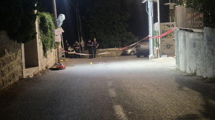 זירת הירי בג'דיידה מכר (צילום: חסן שעלאן) זירת הירי בג'דיידה מכר