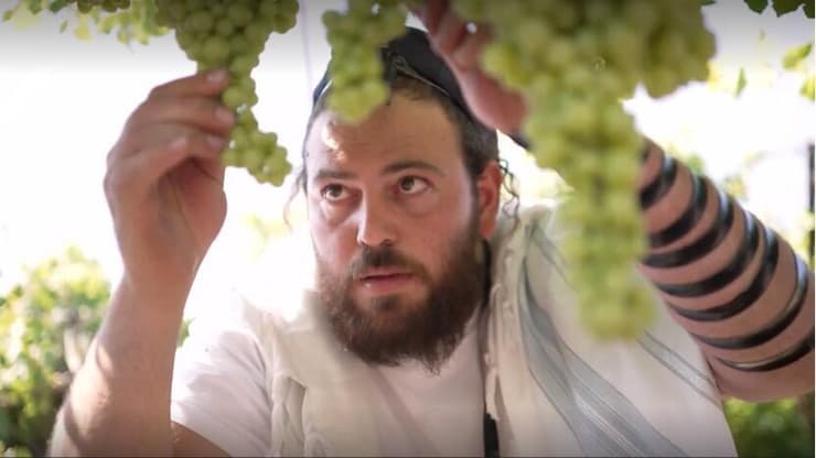 "זה נותן לי את הזכות להשפיע על אנשים שחסר להם", דן בניהו סוויסה (צילום: אינטרוויזיה) "זה נותן לי את הזכות להשפיע על אנשים שחסר להם", דן בניהו סוויסה