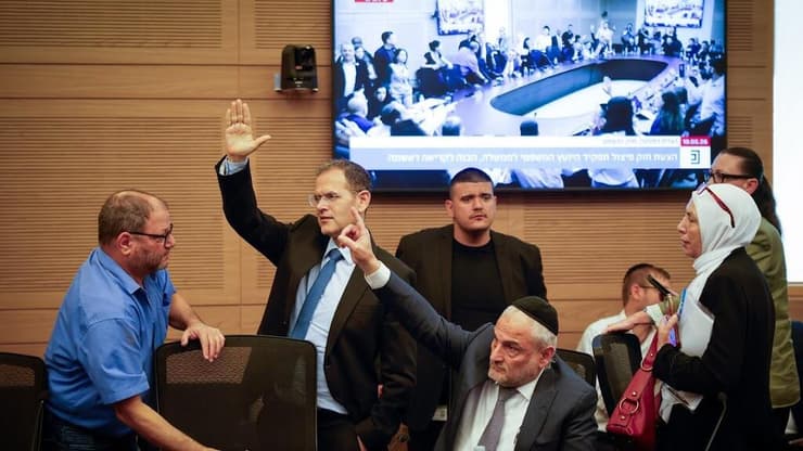 ההצבעה על הצעת החוק (צילום: נועם מושקוביץ, דוברות הכנסת) ועדת החוקה חוק ומשפט