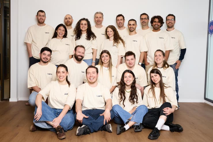 ממשיכים לגייס. צוות העובדים (צילום: עצמי) ממשיכים לגייס. צוות העובדים
