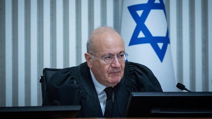 דרש לפסול את ההצבעה. השופט יוסף אלרון (צילום: יונתן זינדל/פלאש90) השופט יוסף אלרון (שמרן)