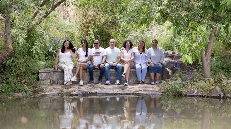 מעיין "עין איליי". ברגע שרענן נכנס פנימה, הוא ידע מיד שזה המקום (צילום: טל זהרה לביא) מעיין "עין איליי". ברגע שרענן נכנס פנימה, הוא ידע מיד שזה המקום