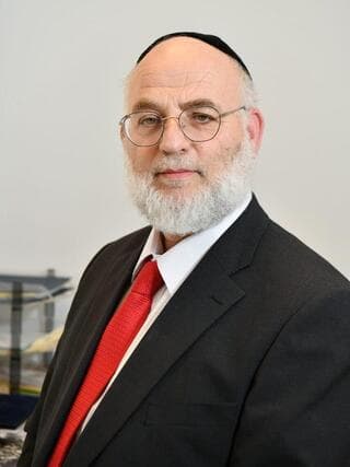 מנכ"ל קרן קמ"ח, מוטי פלדשטיין