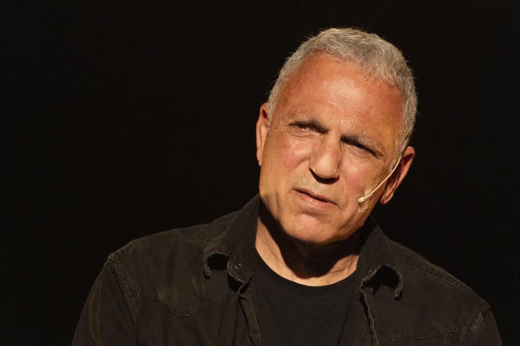 מתוך "זמן" (צילום: ז'ראר אלון) מתוך "זמן"