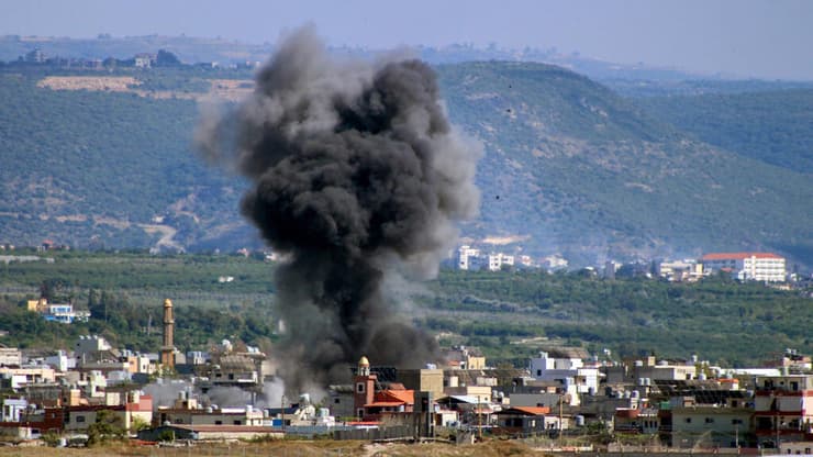 תקיפות צה"ל בלבנון, (צילום: KAWANT HAJU / AFP) תקיפות צה"ל בלבנון
