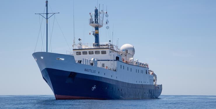 ספינת המחקר E/V Nautilus (צילום: Ocean Exploration Trust/Institute for Exploration/Wikipedia) ספינת המחקר E/V Nautilus