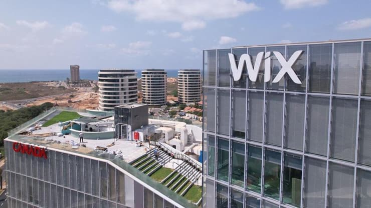 מטה וויקס Wix תל אביב (Twitter @nirzo) מטה וויקס Wix תל אביב