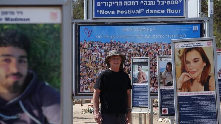 אמיר חודורוב באתר ההנצחה. "למדתי על הנרצחים מה שאני יכול" (צילום: תומר שונם הלוי) אמיר חודורוב באתר ההנצחה. "למדתי על הנרצחים מה שאני יכול"