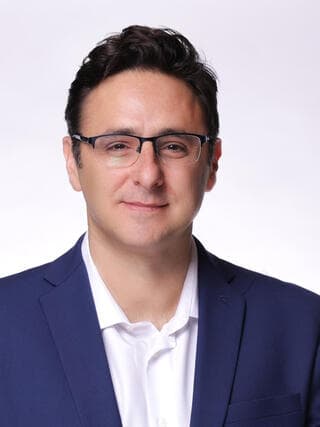 יניב לוטרינגר