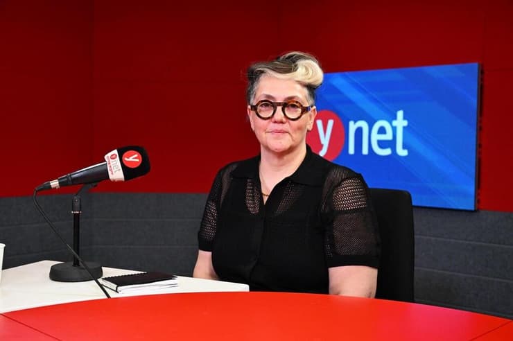 "תפילה בהפרדה במרחב הציבורי? לא יקרה". חן אריאלי (צילום: קובי קואנקס ) פודקאסט 120 ואחת עם מורן אזולאי - חן אריאלי, סגנית ראש עיריית ת"א ומתמודדת בפריימריז של הדמוקרטים