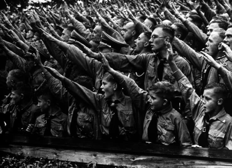 כנס של המפלגה הנאצית בנירנברג ב-1937 (צילום: Hulton Archive / Getty Images) כנס של המפלגה הנאצית בנירנברג ב-1937