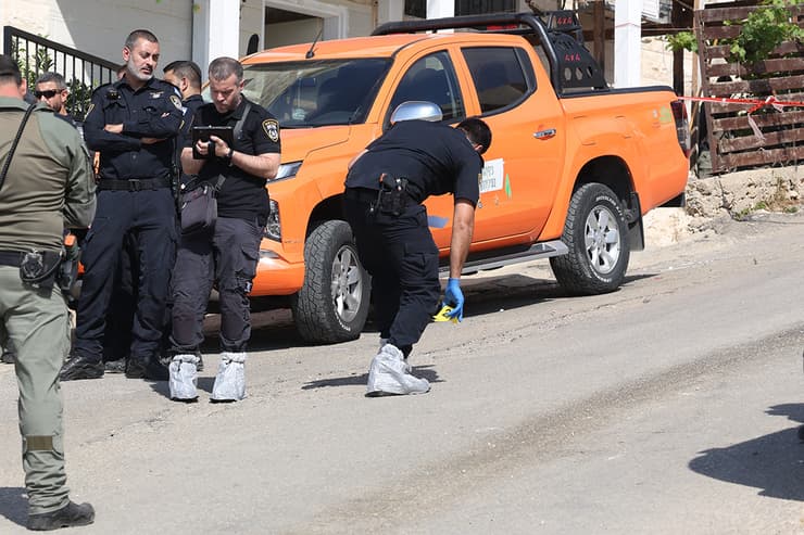 כוחות משטרה בזירה בערערה (צילום: גיל נחושתן) זירת הירי בערערה