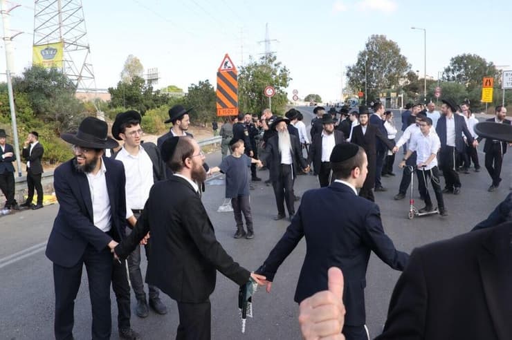 הפגנת חרדים בבני ברק
