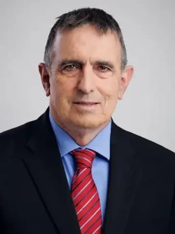פרופ' אמיר און