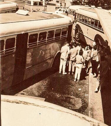 התחנה המרכזית בפתח־תקווה בשנות ה־ 50