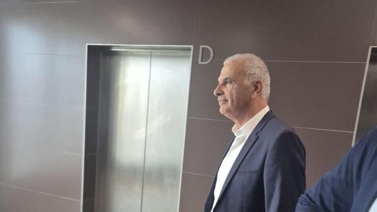 משה כחלון בבית המשפט (צילום: מיקי שמידט) משה כחלון בבית המשפט