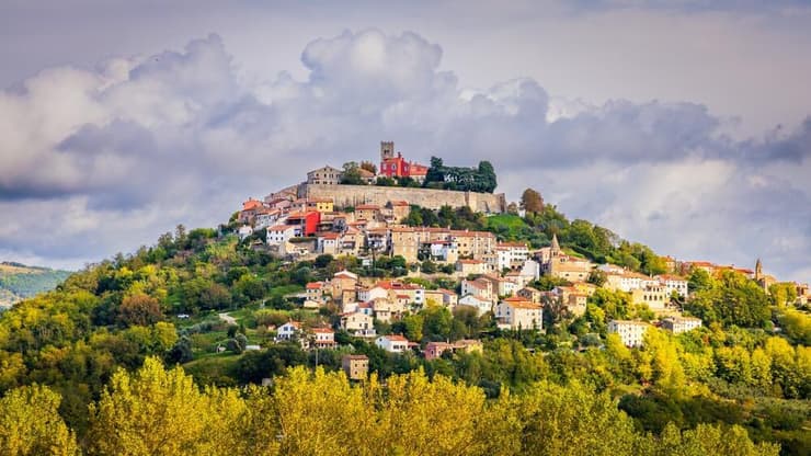 מוטובון (צילום: sykong / shutterstock) מוטובון