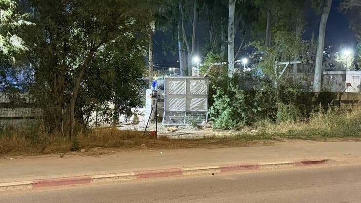 חרדים קיצוניים פרצו למתחם תחנת משטרת בית שמש