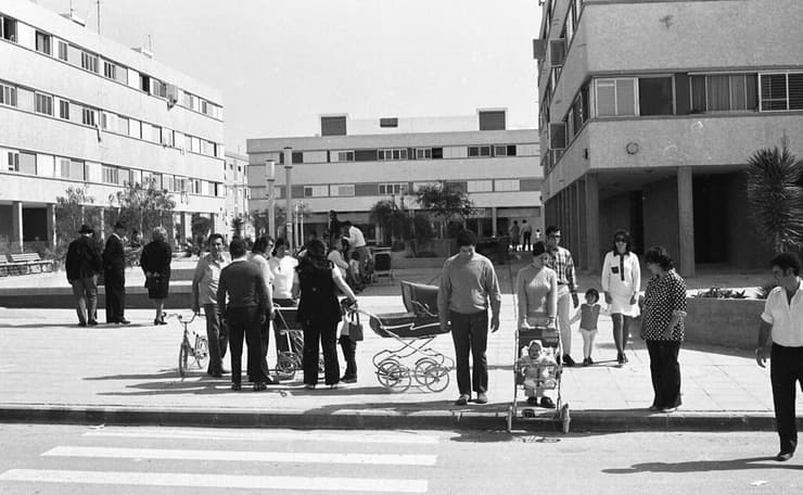 ערד, 1973 (צילום: עליזה אורבך, באדיבות הספרייה הלאומית) ערד, 1973