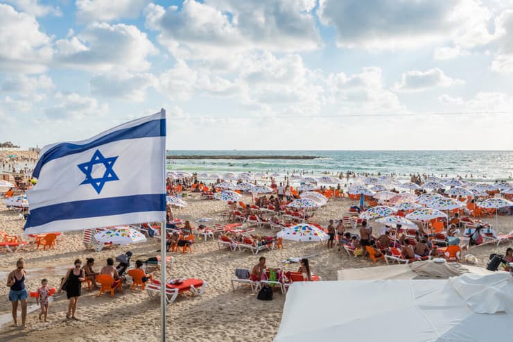 התיירים לא חוזרים (צילום: Victor Jiang / shutterstock) התיירים לא חוזרים