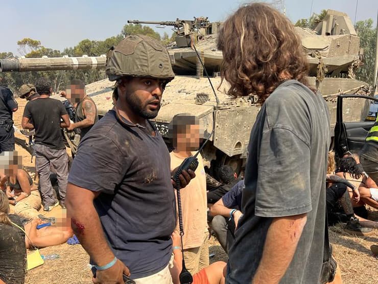 דניאל שרעבי, ב-7 באוקטובר ליד הטנק שלידו נלחם עם אחיו נריה שרעבי