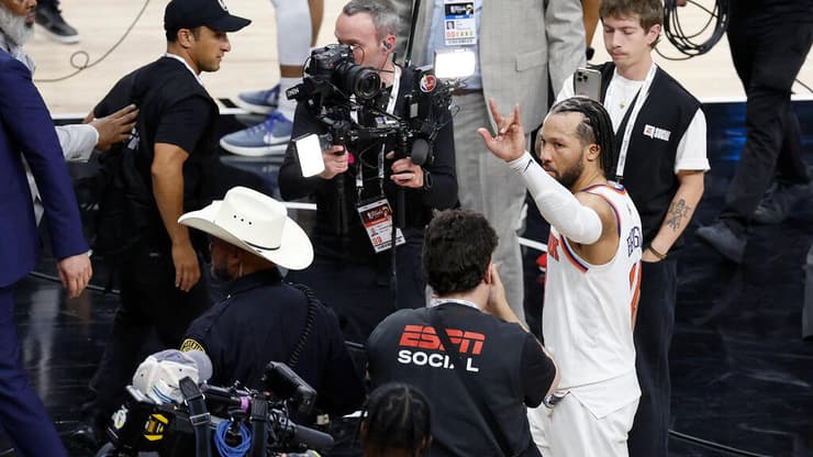 שחקן ניו-יורק ניקס ג'יילן ברנסון (צילום: Ronald Cortes / GETTY IMAGES NORTH AMERICA / AFP) שחקן ניו-יורק ניקס ג'יילן ברנסון
