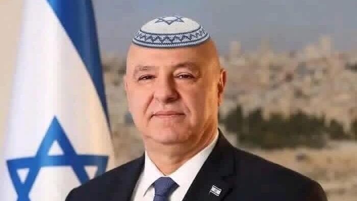 תמונת AI שהופצה ברשתות: עאון עם כיפה ודגל ישראל מהרשת בעקבות הריאיון שלו לCNN