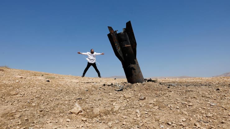טיל איראני שפגע ביריחו (צילום: REUTERS/Ammar Awad) פגיעה ישירה באזור יריחו
