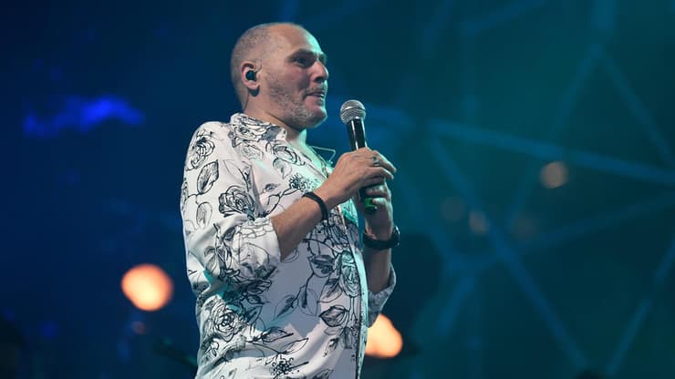 ישי לוי ז"ל בהופעה (צילום: יאיר שגיא) ישי לוי ז"ל בהופעה