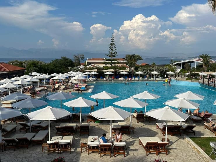 Roda Beach Resort & Spa (צילום: באדיבות השטיח המעופף) Roda Beach Resort & Spa