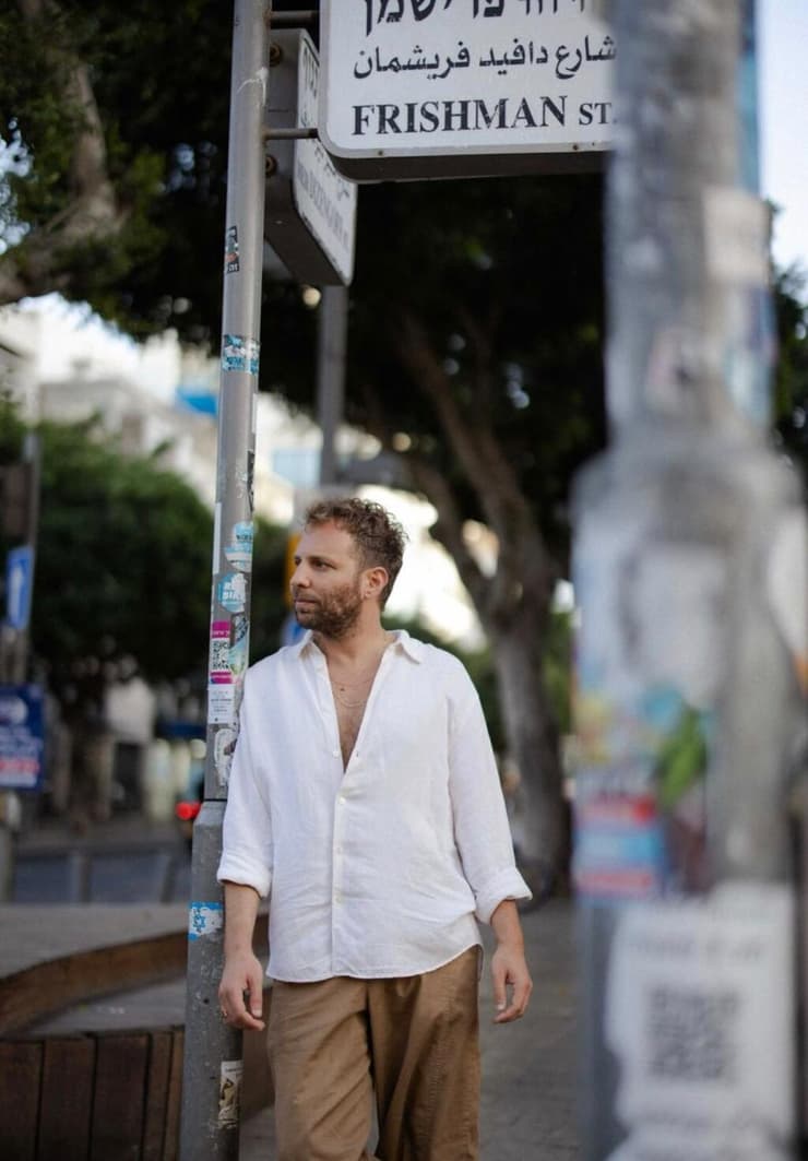 בן אדם. רק אל תהיי לאומנית או גזענית (צילום: אורי טאוב) בן אדם