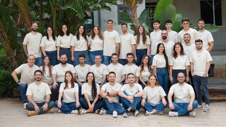 עובדי אריון (צילום: נדב מרגלית) עובדי אריון