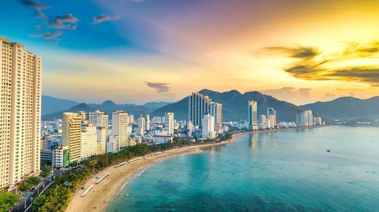 קו החוף של נה טראנג (צילום: Huy Thoai / shutterstock) קו החוף של נה טראנג