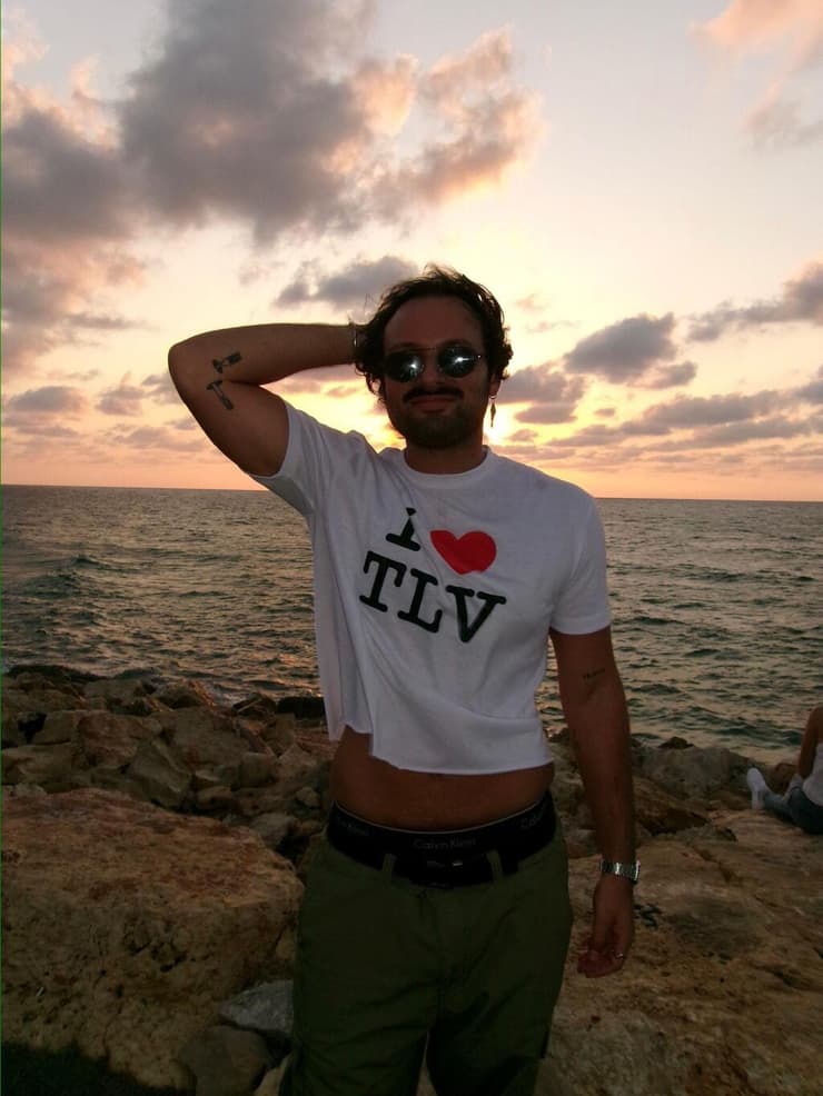 ג'ונה מרילס. אוהב את תל אביב (צליום: אלבום פרטי) ג'ונה מרילס