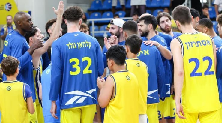 שחקני מכבי אשדוד