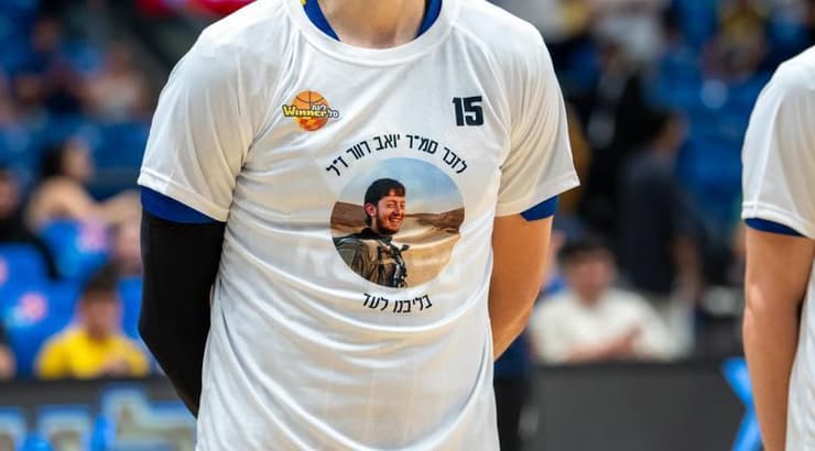 חולצה לטקס לזכרו של סמר יואב רוור ז"ל (רועי כפיר) חולצה לטקס לזכרו של סמר יואב רוור ז"ל