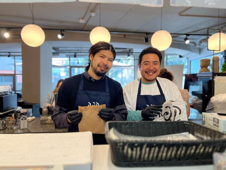 השקת "GOOD THE GOOD" בטוקיו (צילום: באדיבות קבוצת "שכולו טוב") כשהיפנים למדו מהישראלים איך להכין קפה