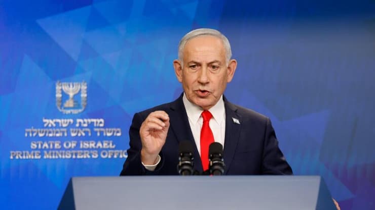 נתניהו. ואנס: "אנחנו די בטוחים שישראל תצטרף להסכם" (צילום: אוליבייה פיטוסי, הארץ ) רה"מ בנימין נתניהו בהצהרה לתקשורת לאחר חתימת ההסכם בין ארה"ב לאיראן