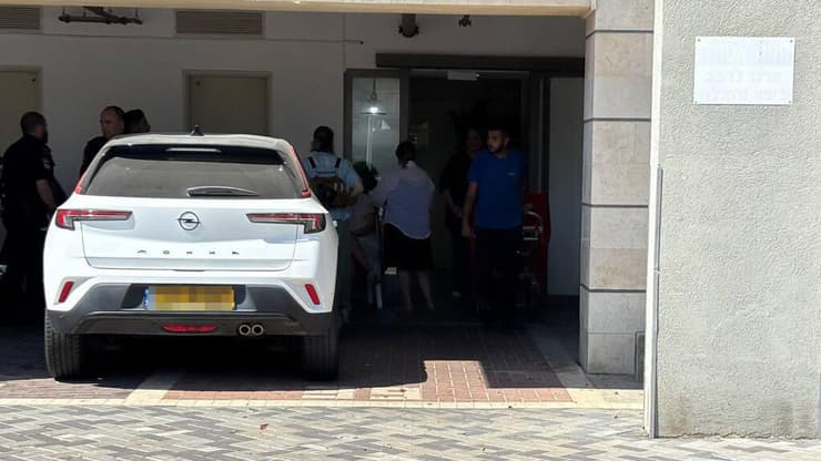 זירת הרצח ברחובות (צילום: מאיר תורג'מן) הזירה ברחובות