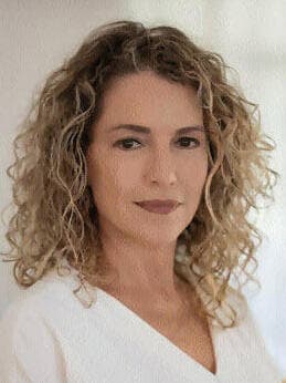 ציפי הקר, מנהלת יחידת השירות וחוויית המטופל ומנהלת מרכז הלמידה
